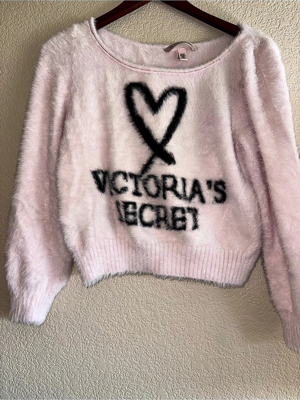 Victoria's Secret 2018 NYC Fashion Show Fuzzy Sweater Pink & Black Small